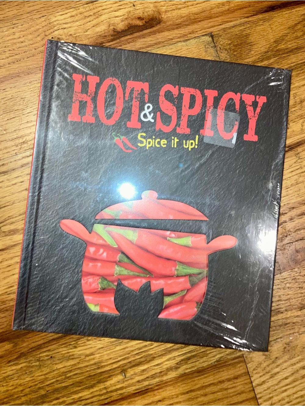 Hot & Spicy Cookbook & Hello Hot Stuff Kitchen Towel Bundle - NWT - Picture 2 of 12